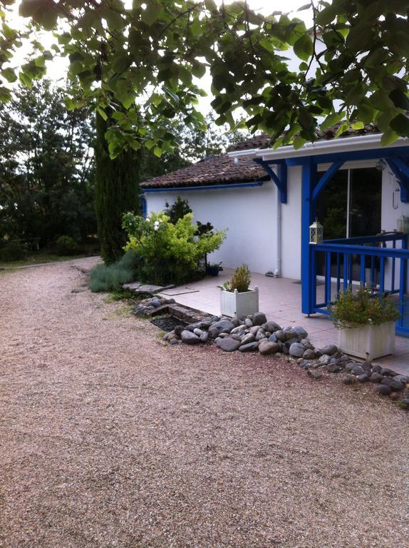 Chambre D'Hotes Dyrslot Saint-Denis-de-Pile Bagian luar foto