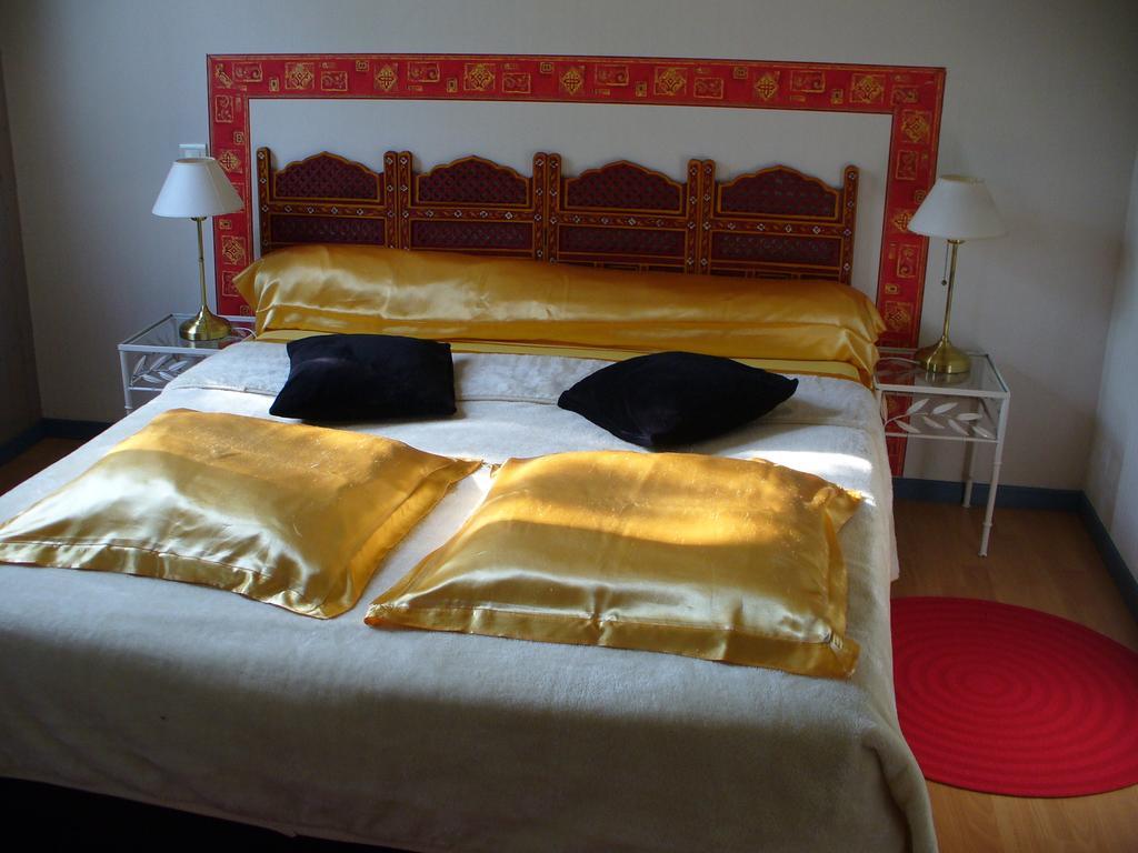 Chambre D'Hotes Dyrslot Bed & Breakfast Saint-Denis-de-Pile Ruang foto