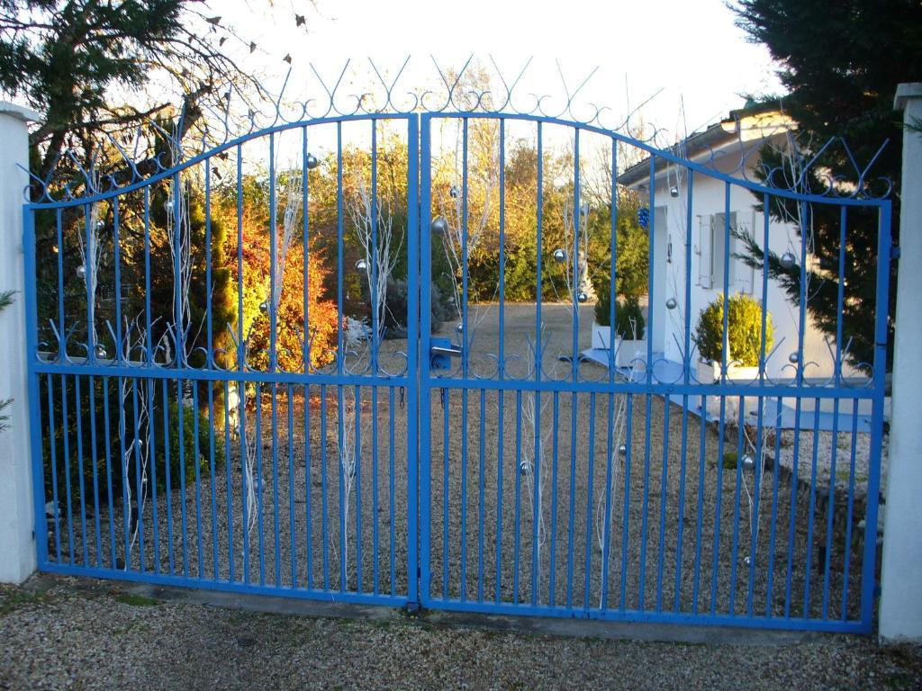 Chambre D'Hotes Dyrslot Saint-Denis-de-Pile Bagian luar foto